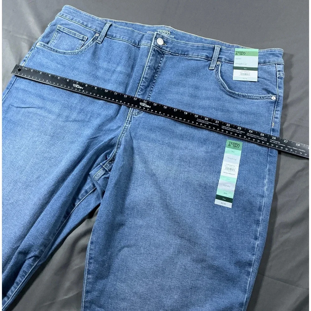 Terra & Sky Womens 26W High Rise Straight Leg Jeans Light Wash Plus Size NWT